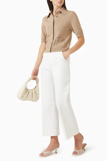 بنطال جينز دينم بقصة ساق واسعة وقصيرة