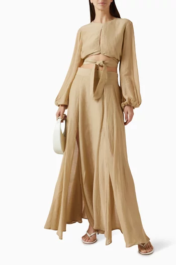 بلوزة قصيرة برباط