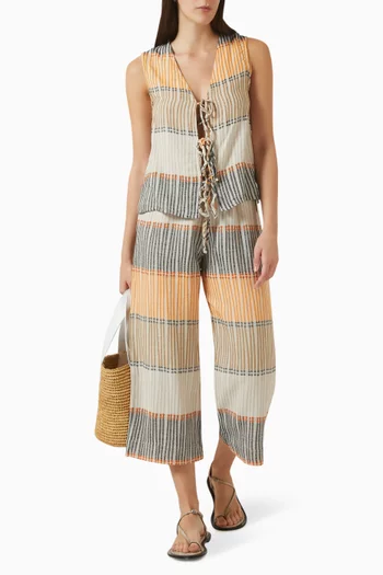 بلوزة زكار بأربطة ونقشة مخططة