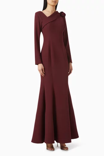 فستان بزهرة بارزة وحافة بقصة ذيل السمكة