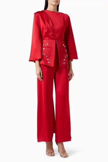 طقم بلوزة وبنطال مزين بتطريزات