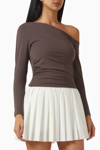 بلوزة 356‏ بكتف مكشوف وقصة غير متماثلة