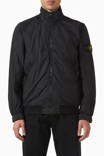 جاكيت بياقة عالية