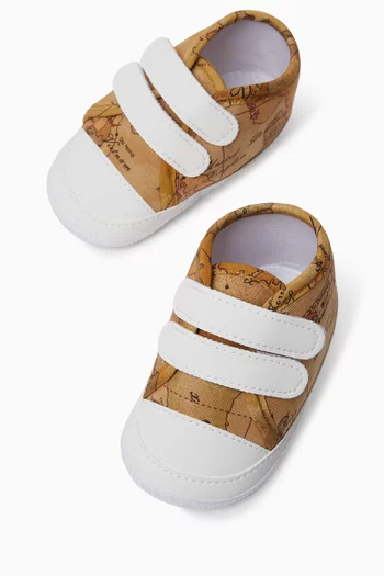 Geo Classic Velcro Strap Booties