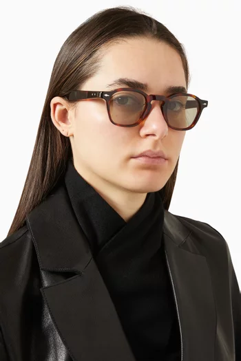 نظارة شمسية زيفيرين 47 بإطار أسيتات