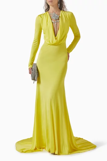 فستان سهرة مزين بوردة مرصعة بالكريستال