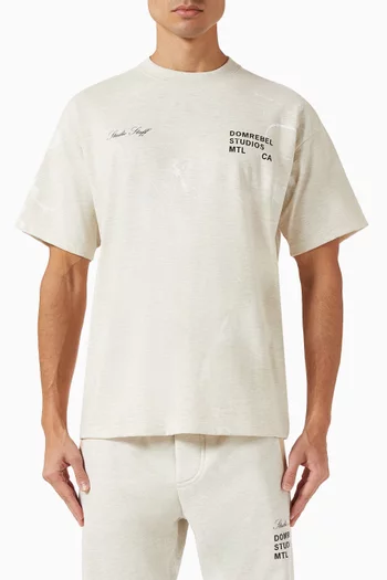 تي شيرت ستاف مزين بطبعة قطن