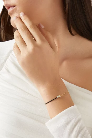 سوار بتصميم خيط مزين بماس مستطيل ذهب عيار 18