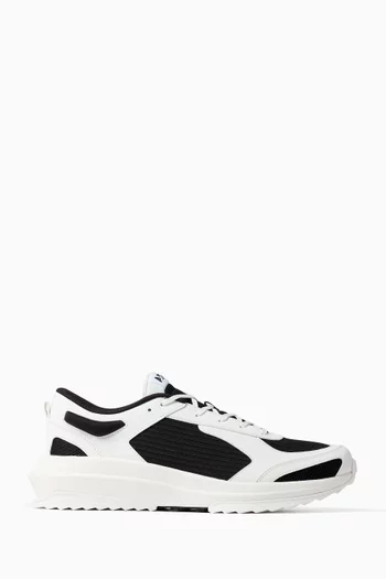 سنيكرز جوجر قماش شبكي وشمواه