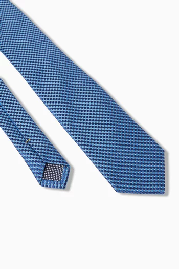 Geometric Tie in Silk