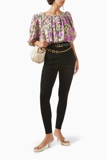 لغينغز بشعار الماركة ومقسم لأجزاء