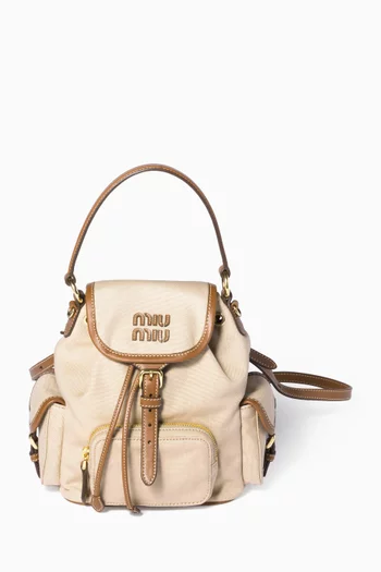 حقيبة ظهر بشعار الماركة قنب وجلد