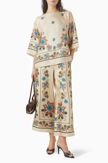 بلوزة مزينة بنقشة حرير تويل