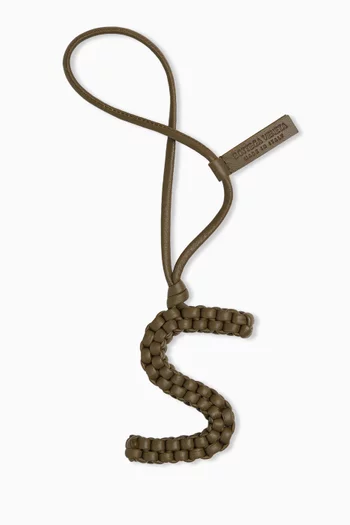 حلية بتصميم حرف Z جلد نابا مجدول