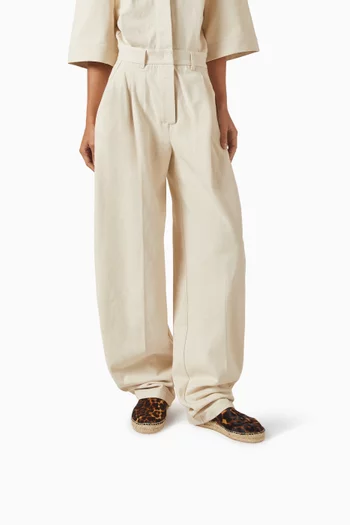 حذاء مفتوح من الخلف بكعب مسطح ونعل سميك شمواه جلد عجل