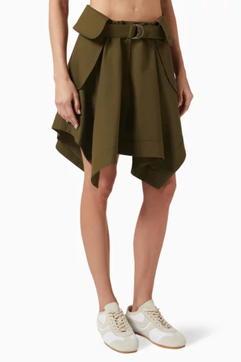 تنورة بجيوب كارغو وحزام