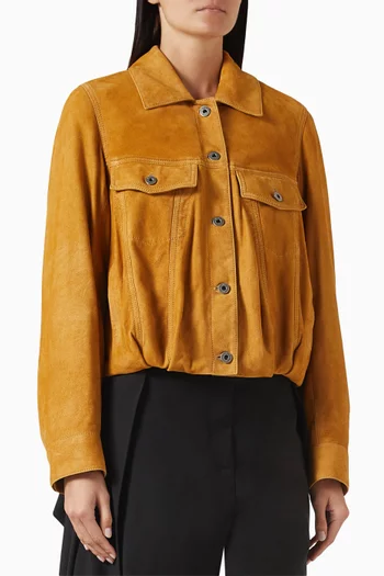 جاكيت بأزرار