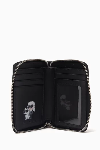 محفظة ايكون بسحّاب نايلون