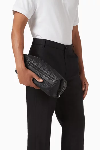 حقيبة مستحضرات العناية الشخصية للسفر جيت سيت محفورة بشعار الماركة