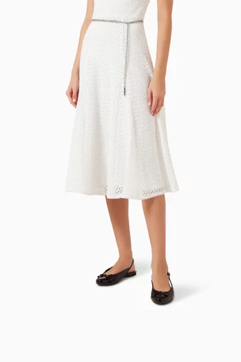 حذاء بايبر مفتوح من الخلف بسير خلفي وكعب مسطح جلد لامع