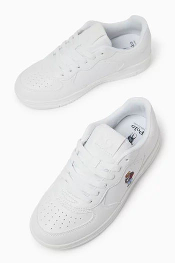 سنيكرز كورت بير 