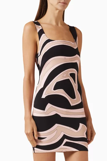 فستان قصير بنقشة جيرسيه مضغوط