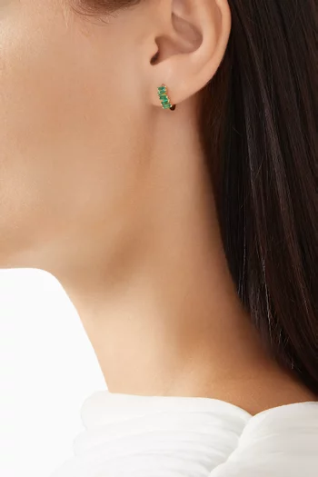 أقراط هاجي مرصعة بأحجار زمرد مستطيلة ذهب أصفر عيار 18