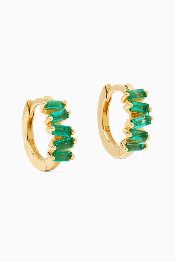 أقراط هاجي مرصعة بأحجار زمرد مستطيلة ذهب أصفر عيار 18