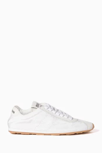 سنيكرز بلوم قماش معالج وشمواه