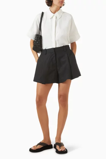 قميص قصير بأكمام قصيرة