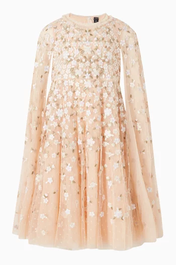 فستان بكاب تول مزين بنقشة زهور الكاميليا