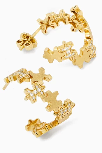 أقراط بتصميم هندسي مصقول مرصع بالماس ذهب عيار 18