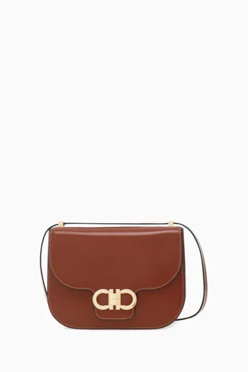 حقيبة كروس بحلية جانشيني مزدوجة جلد عجل