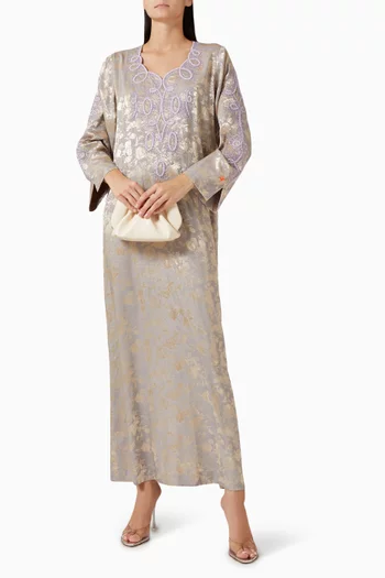 جلابية مزينة بتطريزات يدوية حرير ستان