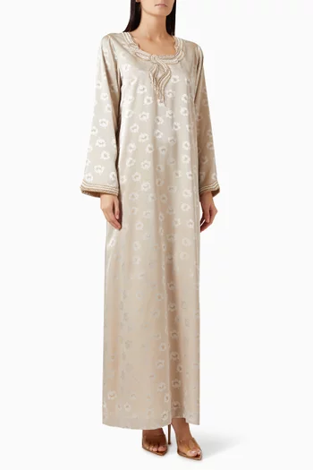 جلابية مزينة بتطريزات يدوية حرير ستان