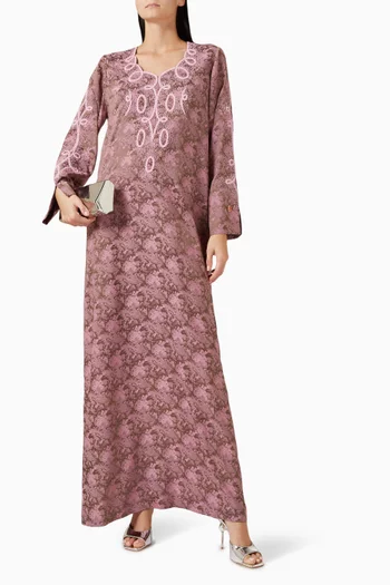 جلابية مزينة بتطريزات يدوية حرير ستان