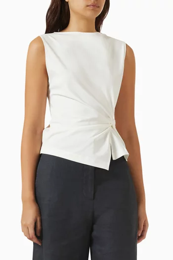 بلوزة جيرسيه بعقدة ملفوفة