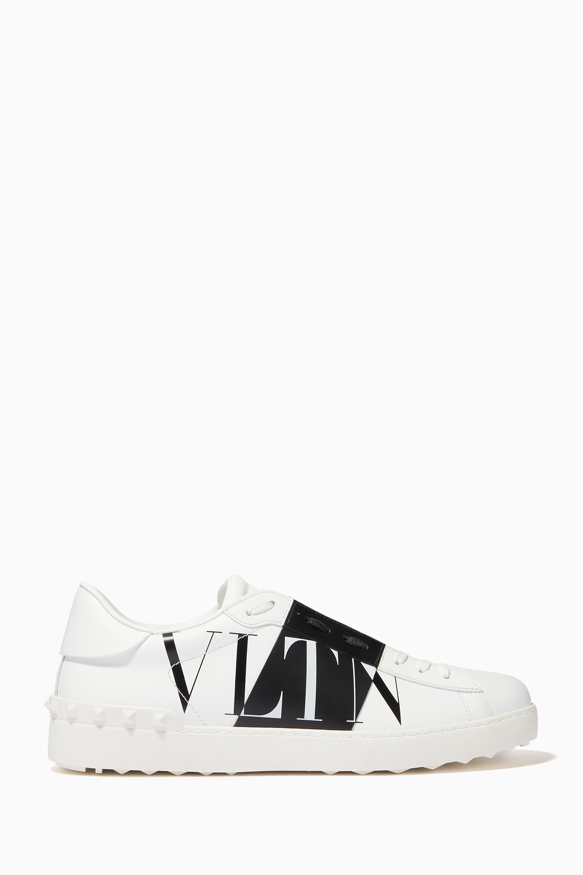 Valentino sneakers top with stars