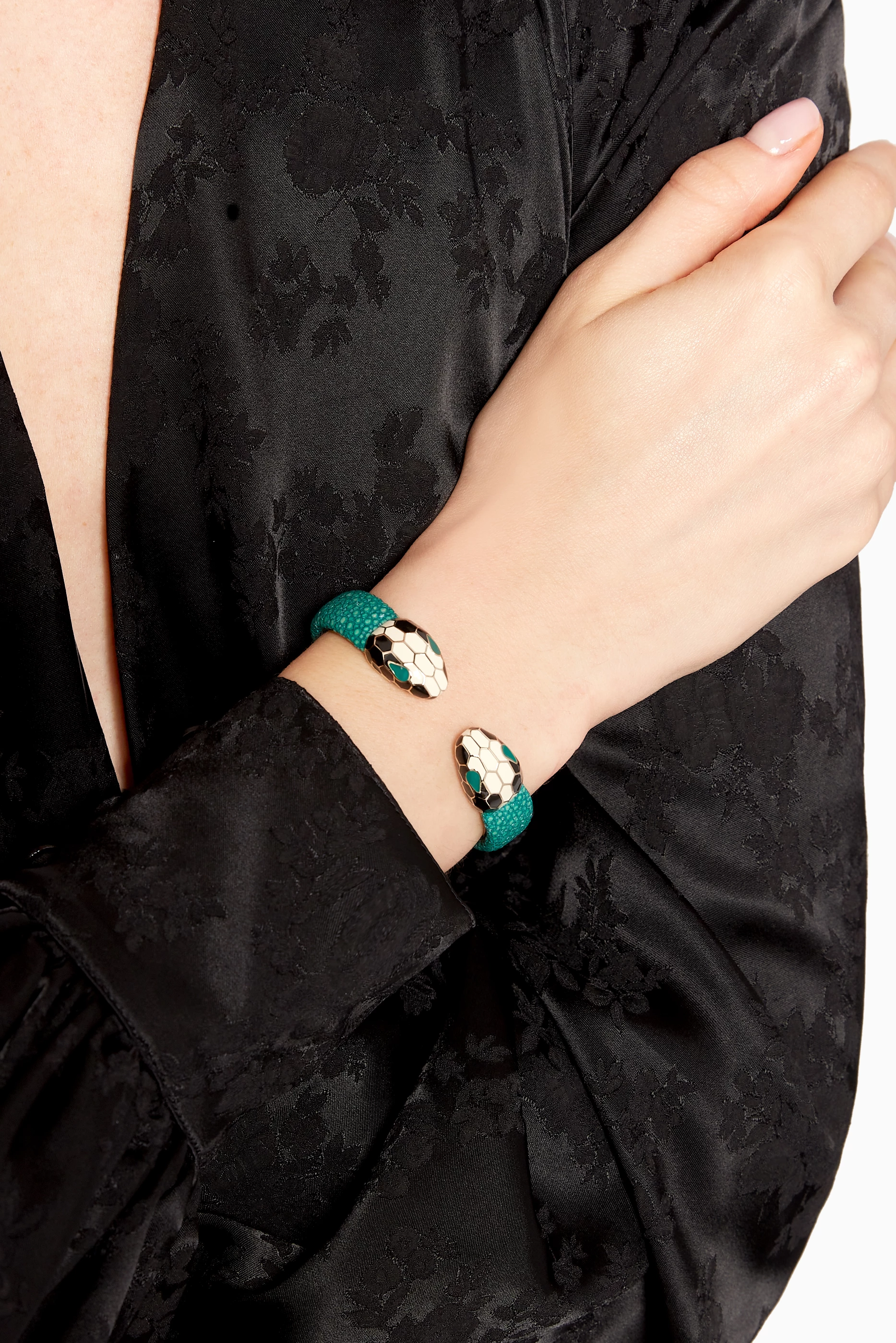 Bvlgari bracelet sales serpenti forever