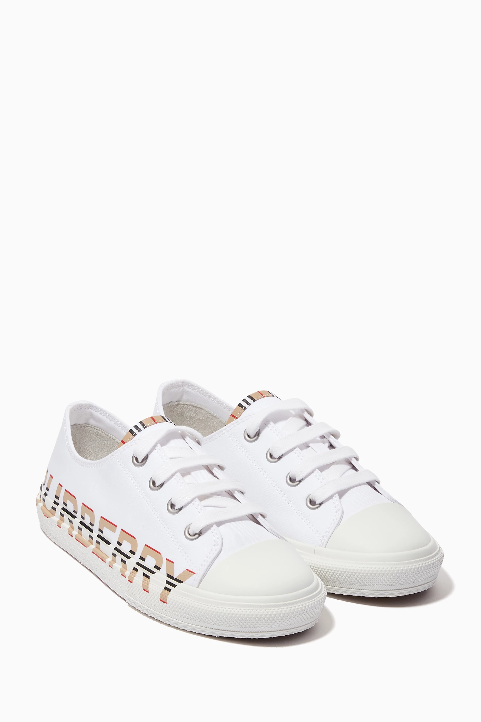 Burberry discount white sneakers