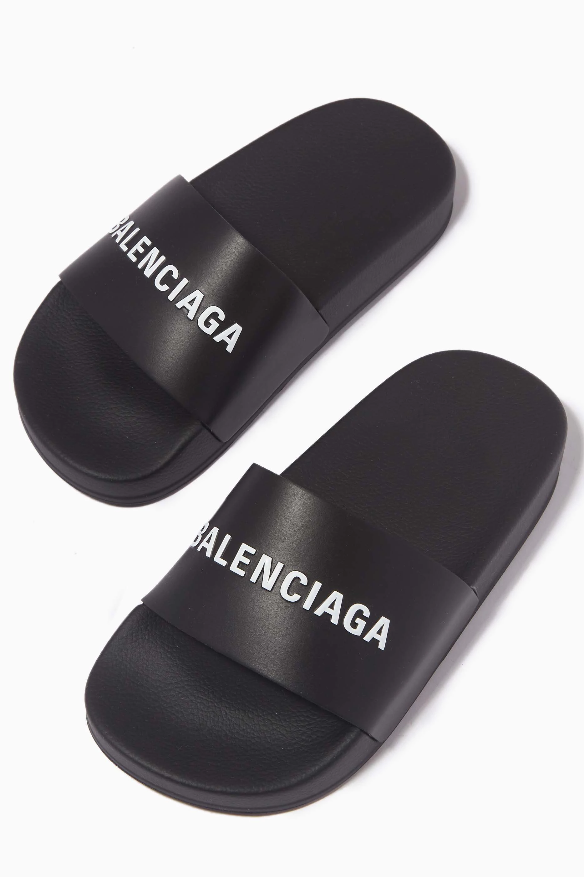 Balenciaga logo online slides