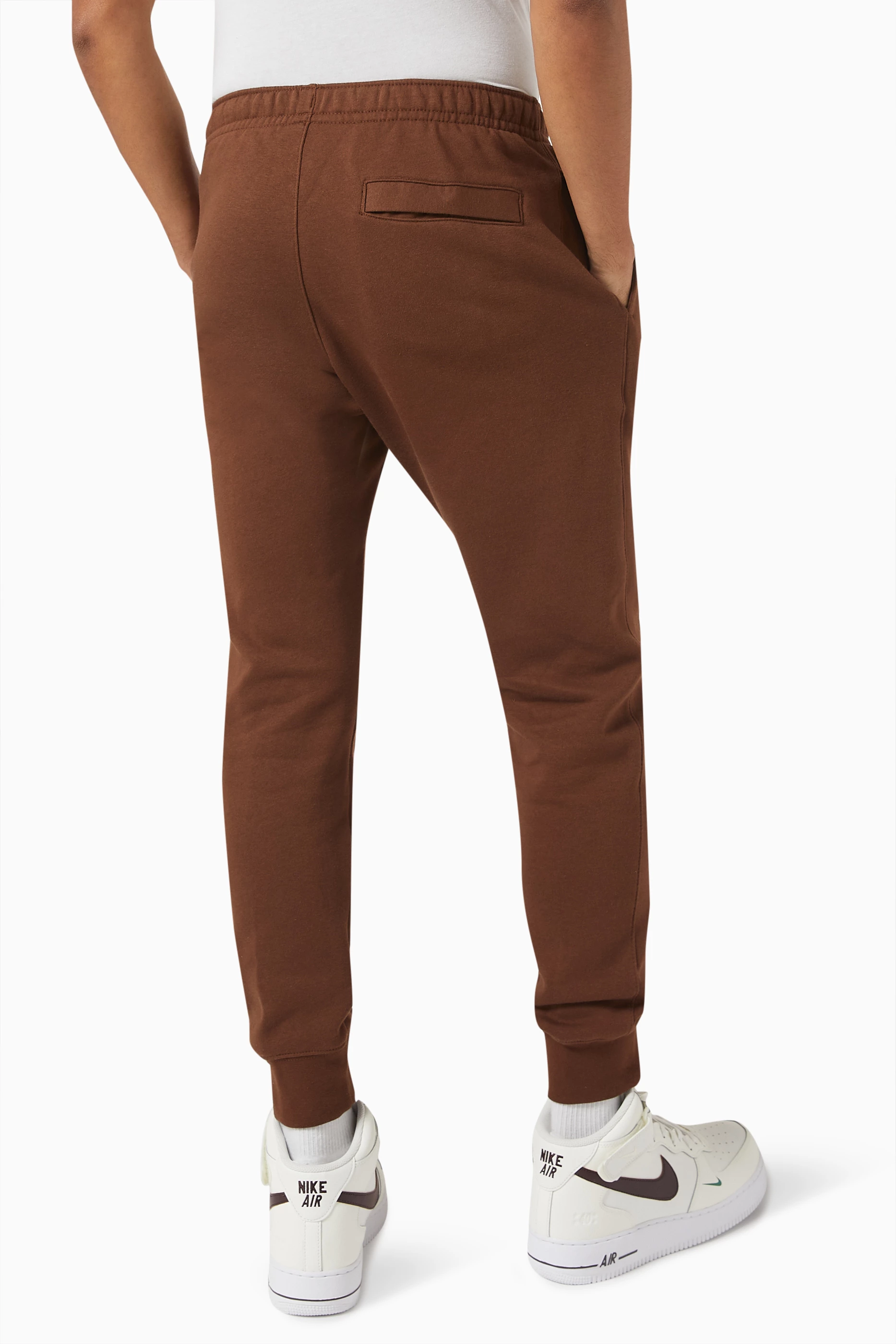 Buy Nike Brown Nike Sportswear Club Sweatpants in Fleece for Men in Saudi