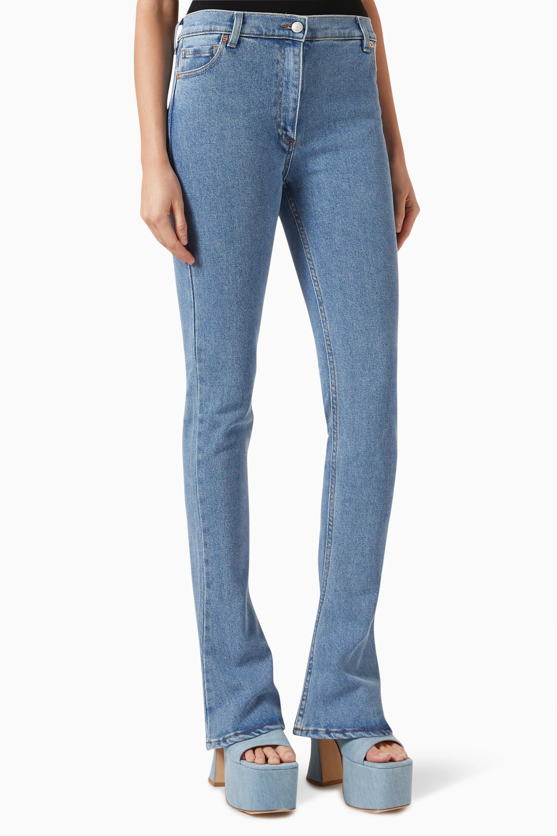 Low-rise flared jeans in blue - Magda Butrym