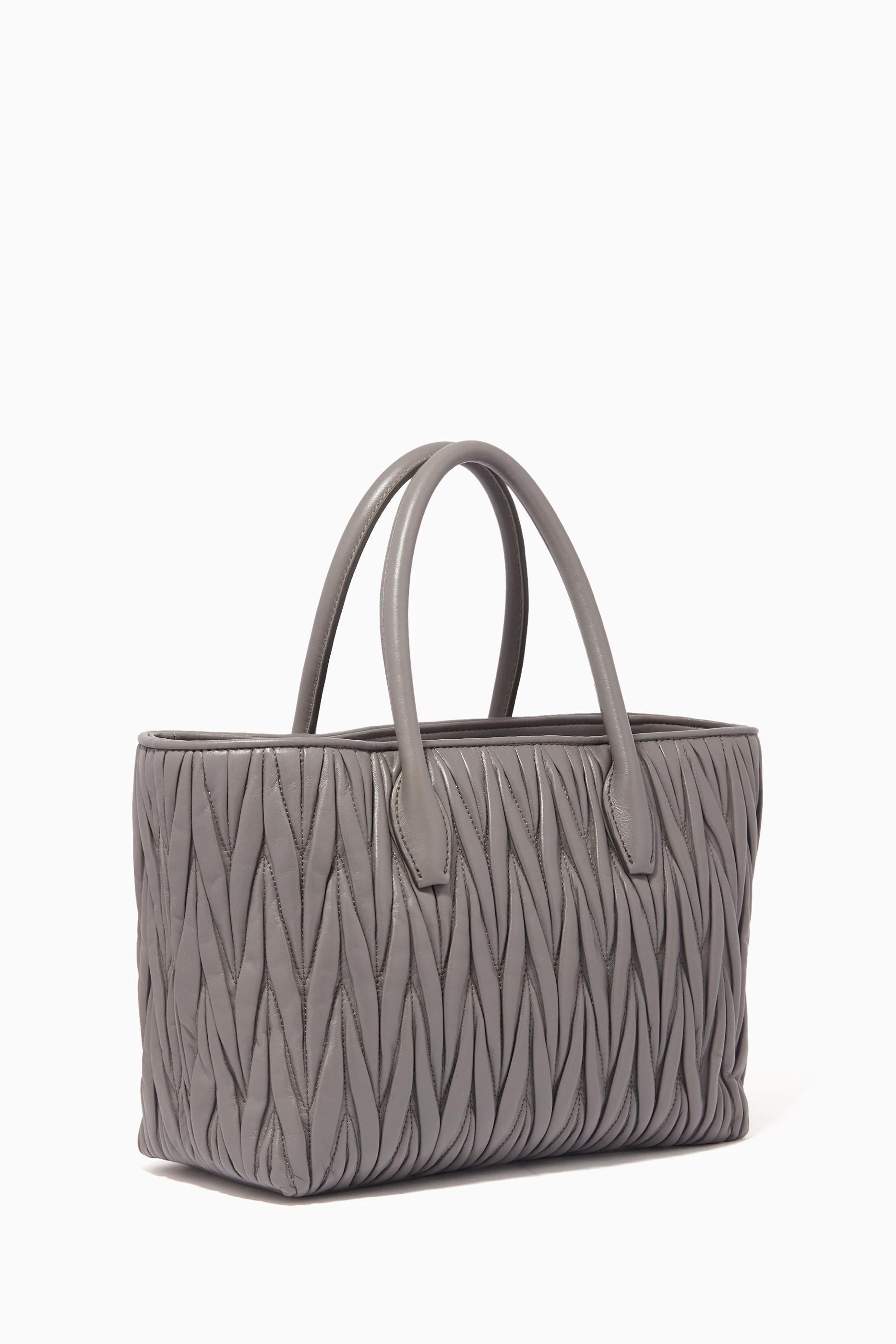 バッグ MIU MIU MATELASSE LEATHER TOTE HAND BAG Matelassé leather tote bag in black - Miu Miu | Mytheresa