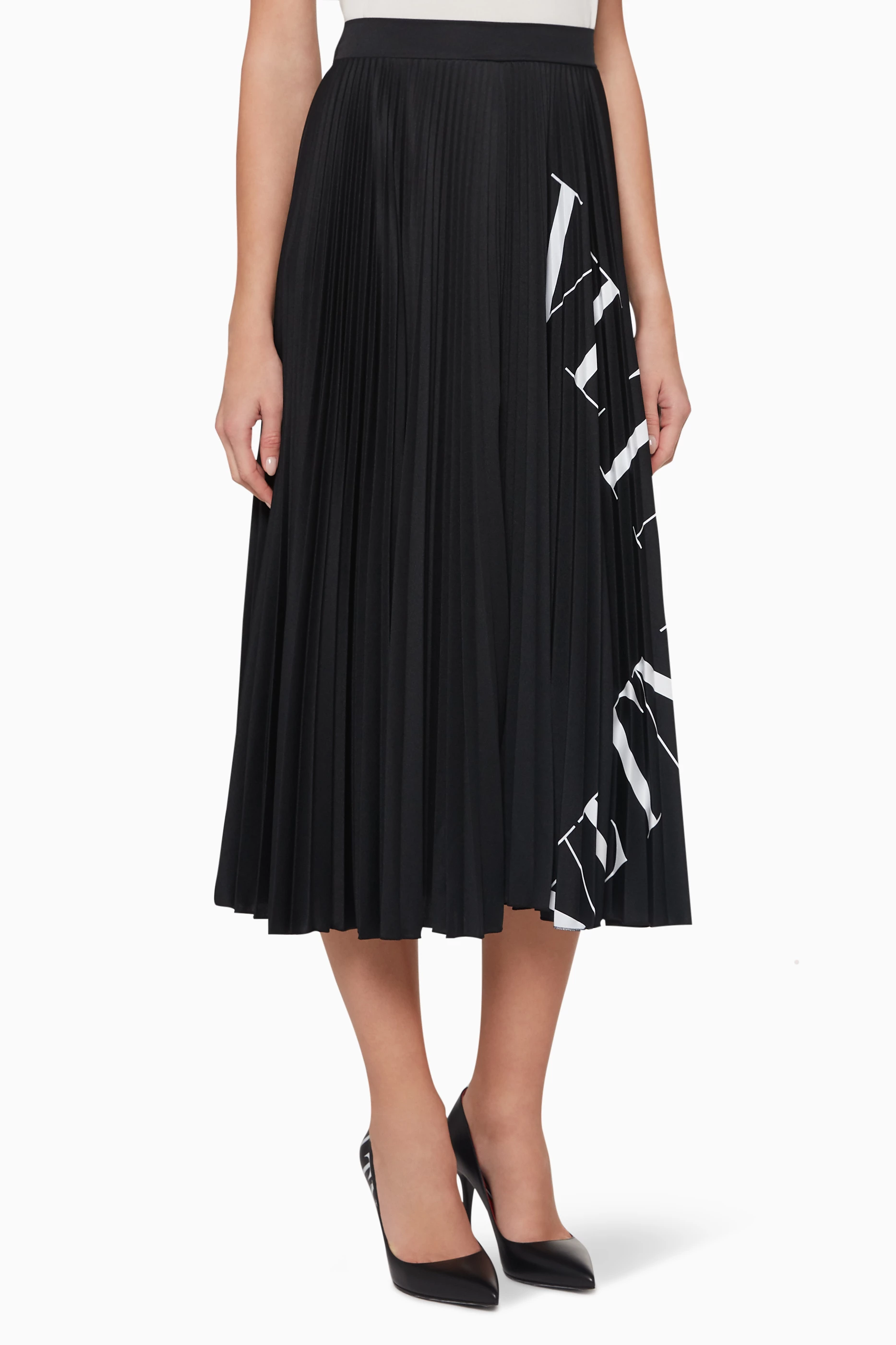 スカート Valentino Skirts Black Buy Valentino Garavani Black Logo Print Pleated Skirt For