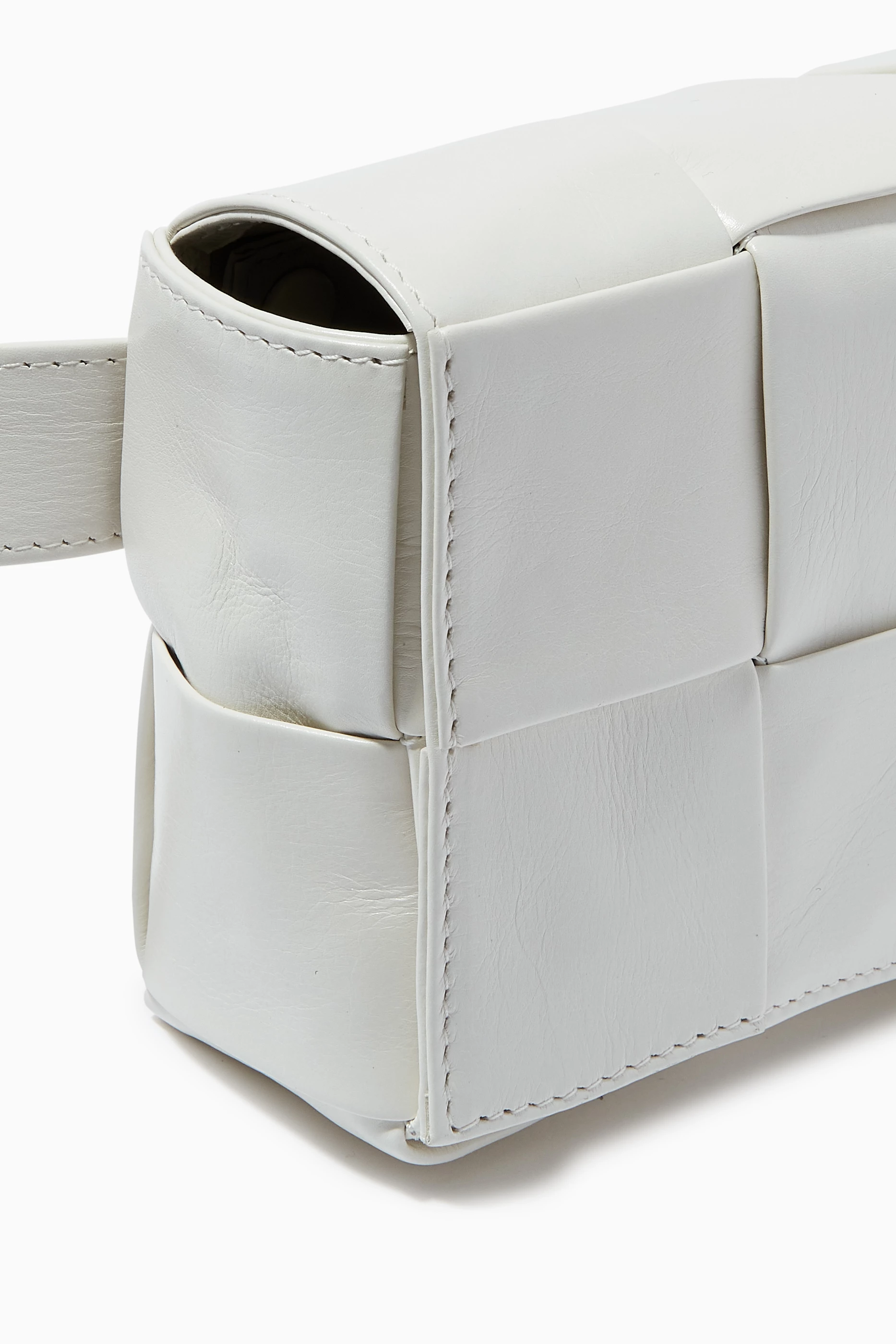 Bottega veneta belt bag white outlet