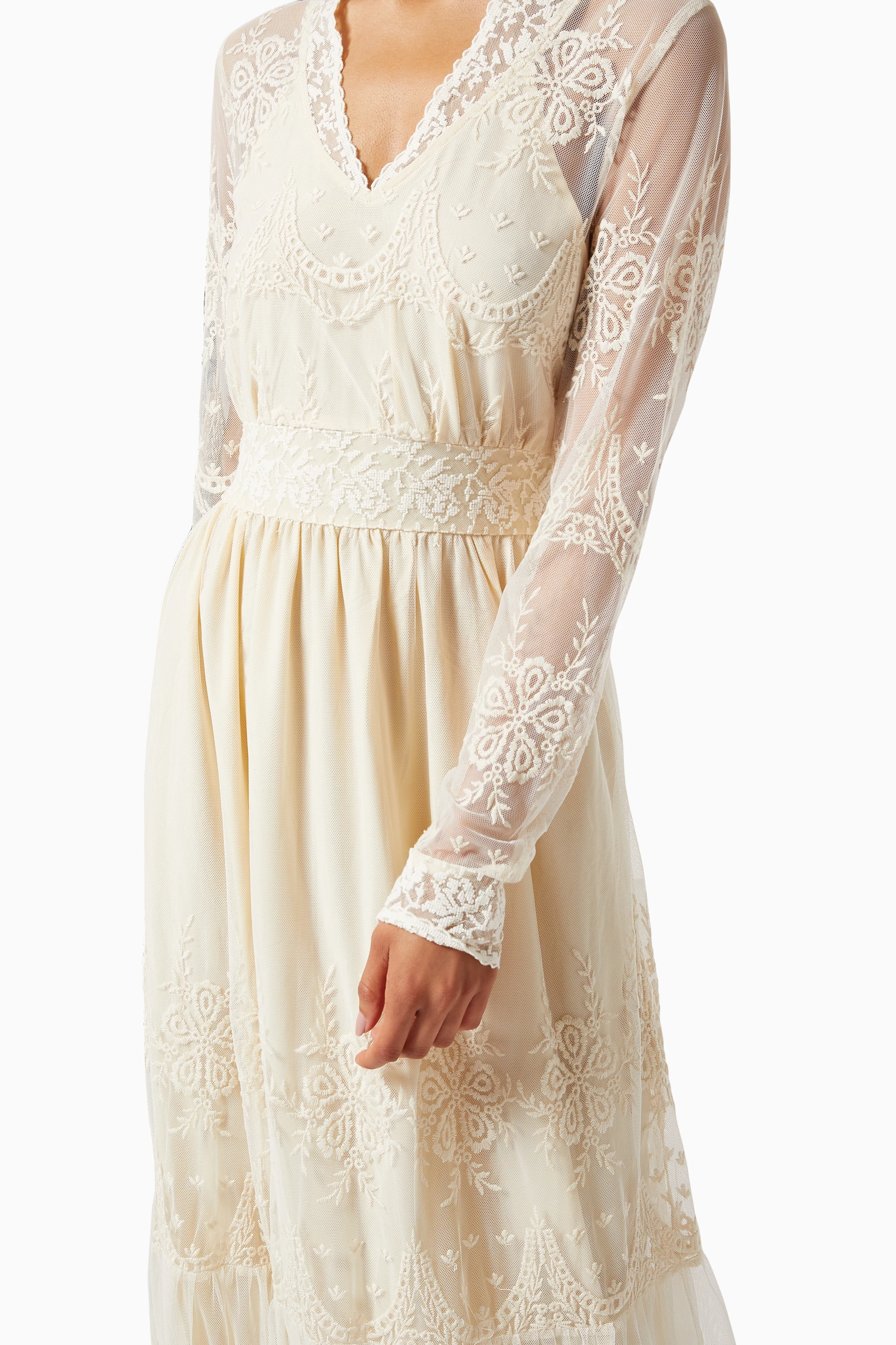Buy Y.A.S White Yaseloise Embroidered Lace Wedding Dress For Women Online |  Ounass Saudi