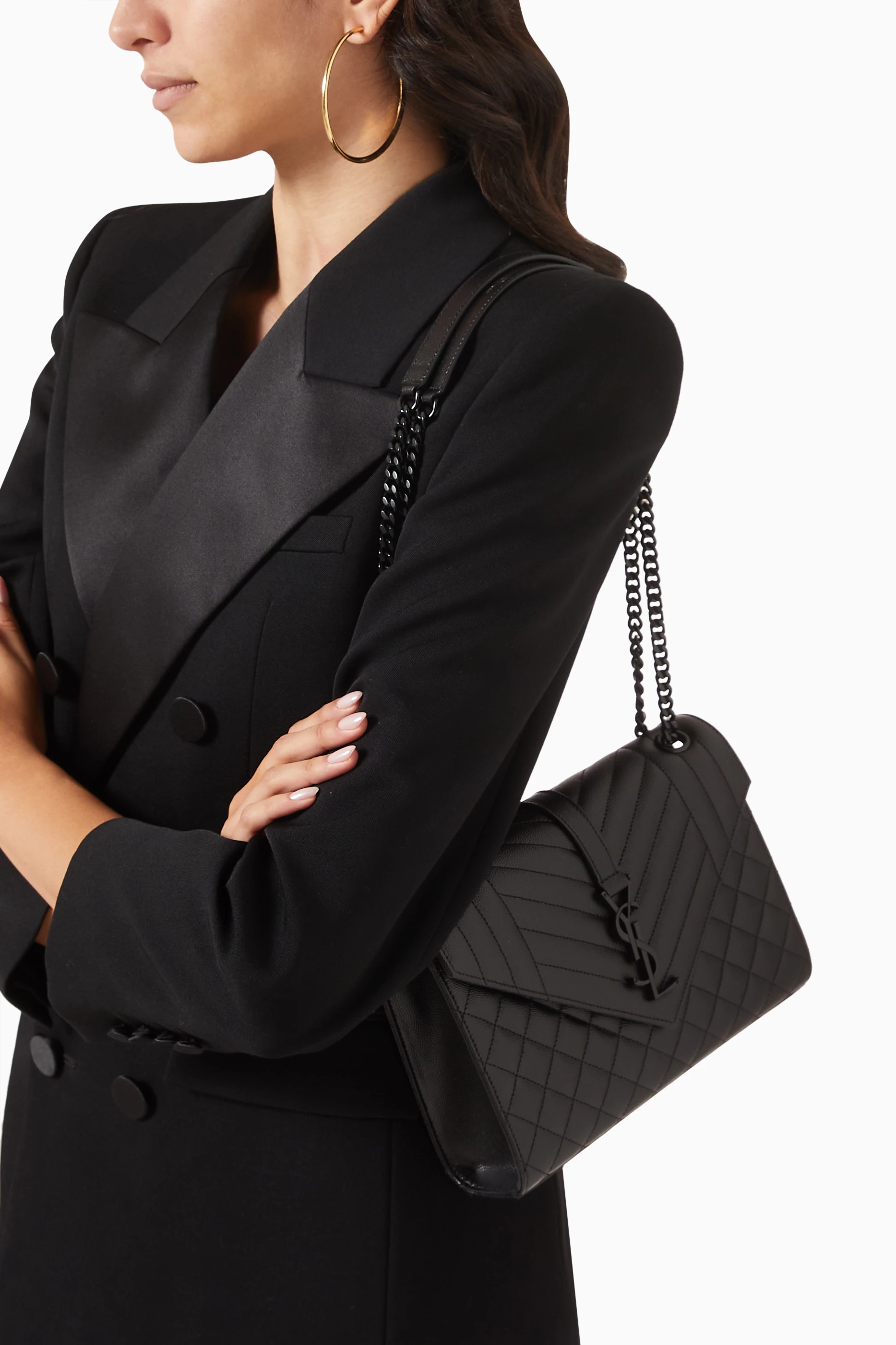 Buy SAINT LAURENT Black Medium Envelope Shoulder Bag in Mix