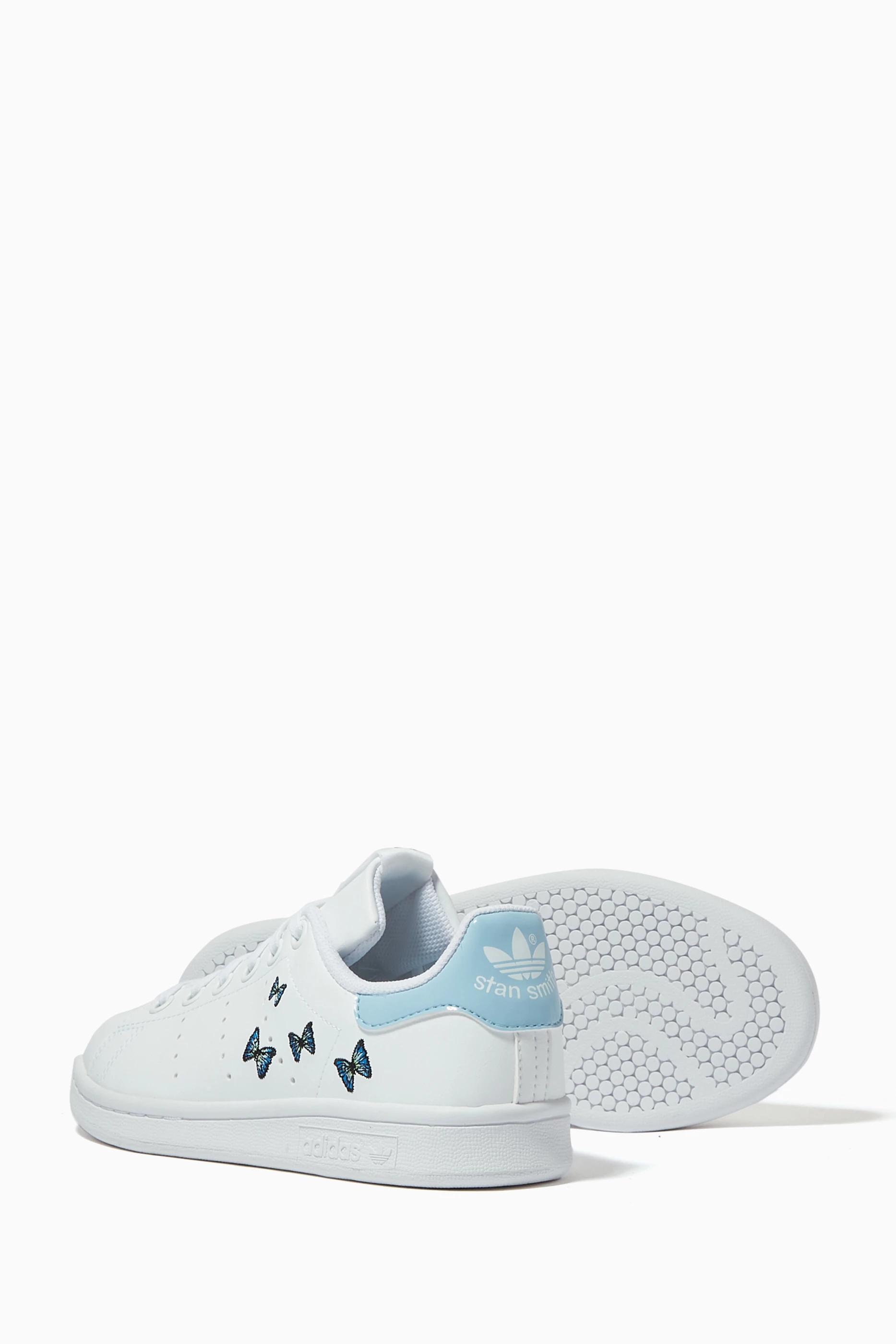 Buy adidas White Butterfly Stan Smith Sneakers in Primegreen Leather For Girls Online Ounass Saudi