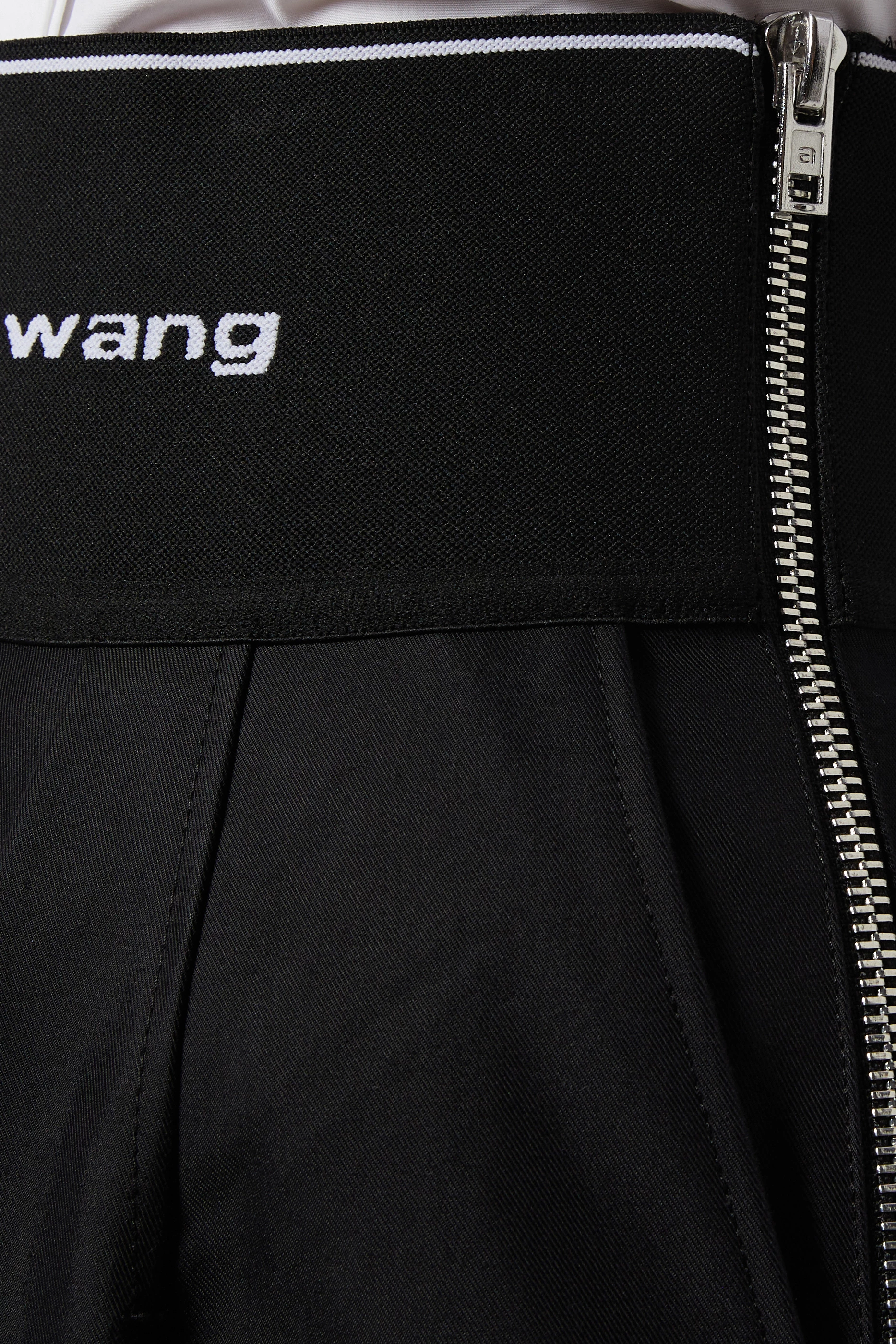 Buy Alexander Wang Black Carrot Pants in Cotton-blend Twill For Women  Online | Ounass Saudi